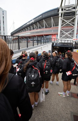 190926 Wales v South Africa, Vodafone Wales WXV Series - The Wales squad make there way from the Parkgate Hotel to the Stadium
