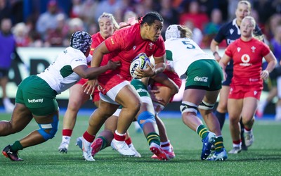 190926 Wales v South Africa, Vodafone Wales WXV Series - Sisilia Tuipulotu of Wales races through to score try