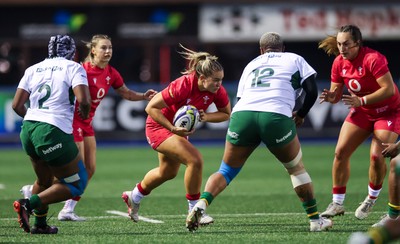 190926 Wales v South Africa, Vodafone Wales WXV Series - Freya Bell of Wales takes on Lindelwa Gwala of South Africa and Aphiwe Ngwevu of South Africa
