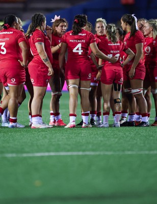 190926 Wales v South Africa, Vodafone Wales WXV Series - The Wales team wait during a TMO check