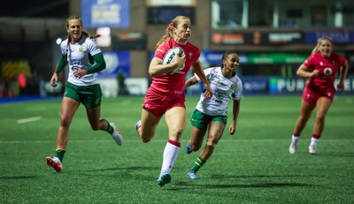 190926 Wales v South Africa, Vodafone Wales WXV Series - Lisa Neumann of Wales races in to score try