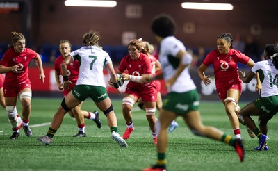 190926 Wales v South Africa, Vodafone Wales WXV Series - Georgia Evans of Wales charges forward 
