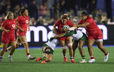 190926 Wales v South Africa, Vodafone Wales WXV Series - Georgia Evans of Wales charges forward