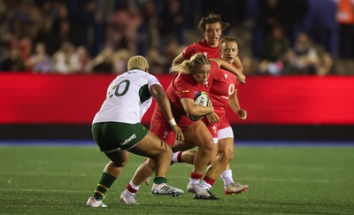 190926 Wales v South Africa, Vodafone Wales WXV Series - Kelsey Jones of Wales takes on Aseza Hele of South Africa