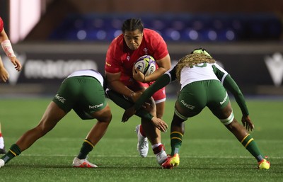 190926 Wales v South Africa, Vodafone Wales WXV Series - Sisilia Tuipulotu of Wales charges for the line