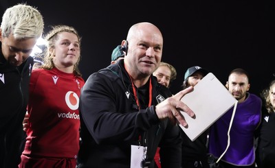 190926 Wales v South Africa, Vodafone Wales WXV Series - Sean Lynn, Wales head coach speaks to the players at the end of the match