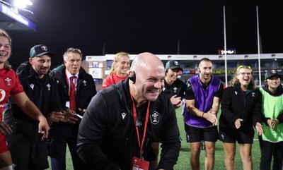 190926 Wales v South Africa, Vodafone Wales WXV Series - Sean Lynn, Wales head coach speaks to the players at the end of the match