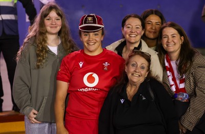 190926 Wales v South Africa, Vodafone Wales WXV Series - Shanelle Williams of Wales with family and friends at the end of the match