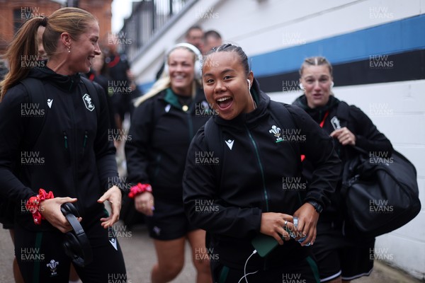 180926 - Wales Women v South Africa Women - Vodafone Wales WXV Series - Jenna De Vera of Wales 
