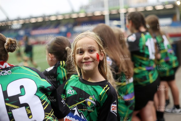 180926 - Wales Women v South Africa Women - Vodafone Wales WXV Series - Fans