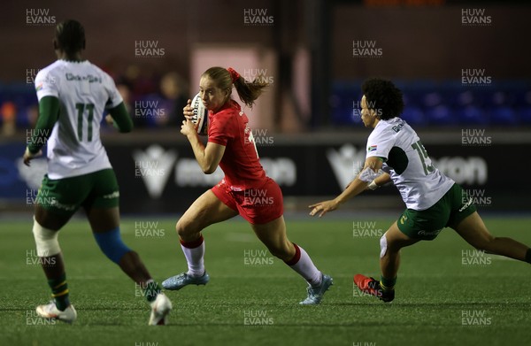 180926 - Wales Women v South Africa Women - Vodafone Wales WXV Series - Lisa Neumann of Wales 