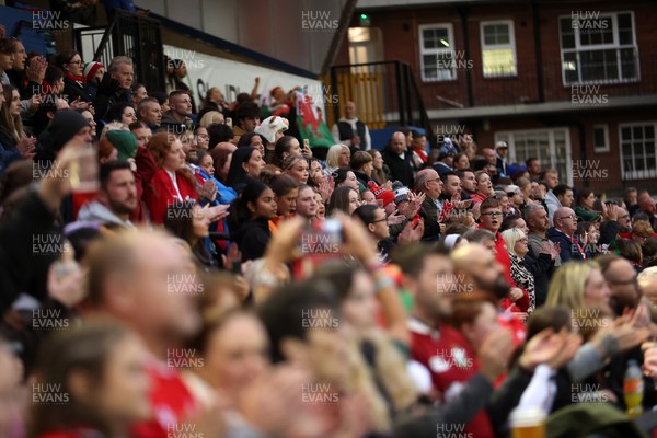 180926 - Wales Women v South Africa Women - Vodafone Wales WXV Series - Fans