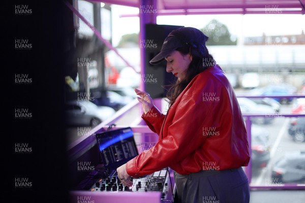180926 - Wales Women v South Africa Women - Vodafone Wales WXV Series - DJ