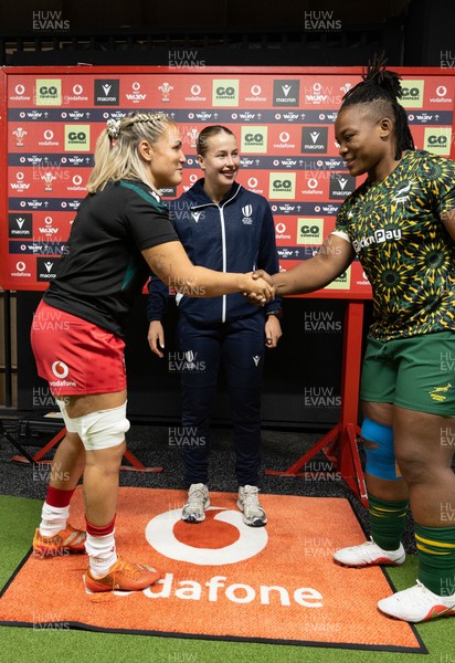 180926 Wales v South Africa, Vodafone Wales WXV Series - Wales captain Alex Callender with South Africa captain Babalwa Latsha and referee Ella Goldsmith at the coin toss