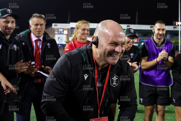 180926 Wales v South Africa, Vodafone Wales WXV Series - Sean Lynn, Wales head coach at the end of the match with 
