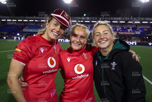 180926 Wales v South Africa, Vodafone Wales WXV Series - Amy Williams of Wales, Seren Singleton of Wales and Molly Reardon at the end of the match with 