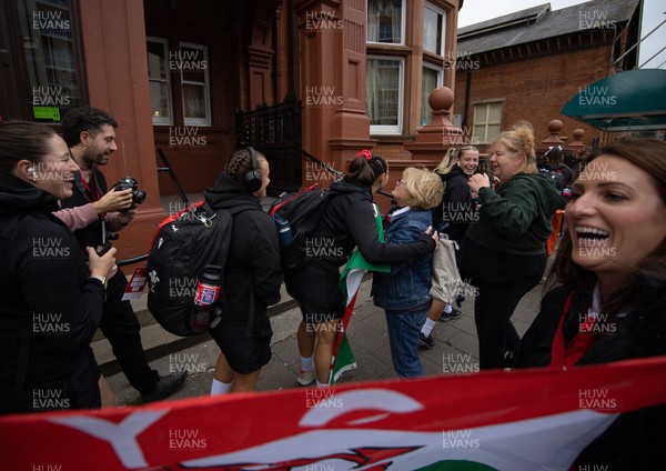 190926 Wales v South Africa, Vodafone Wales WXV Series - The Wales squad make there way from the Parkgate Hotel to the Stadium