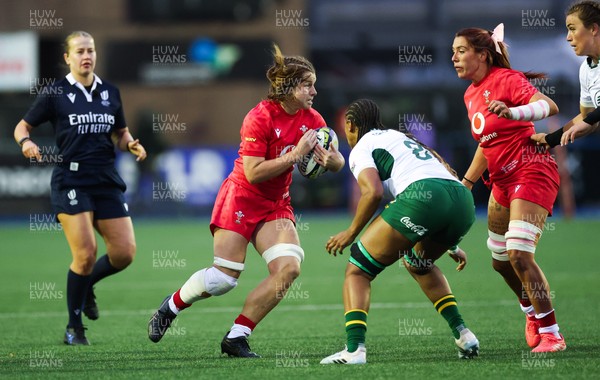 190926 Wales v South Africa, Vodafone Wales WXV Series - Kate Williams of Wales takes on Logan Welman of South Africa