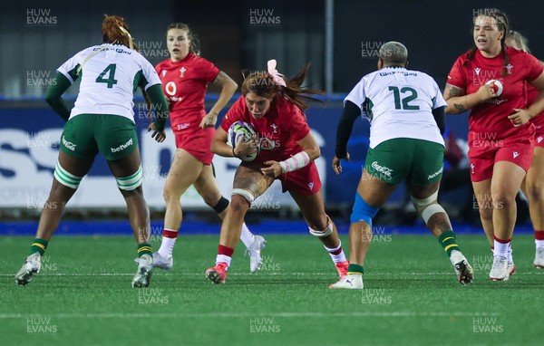 190926 Wales v South Africa, Vodafone Wales WXV Series - Georgia Evans of Wales takes on Vainah Ubisi of South Africa and Aphiwe Ngwevu of South Africa