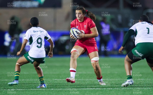 190926 Wales v South Africa, Vodafone Wales WXV Series - Branwen Metcalfe of Wales takes on Felicia Jacobs of South Africa and Sanelisiwe Charlie of South Africa