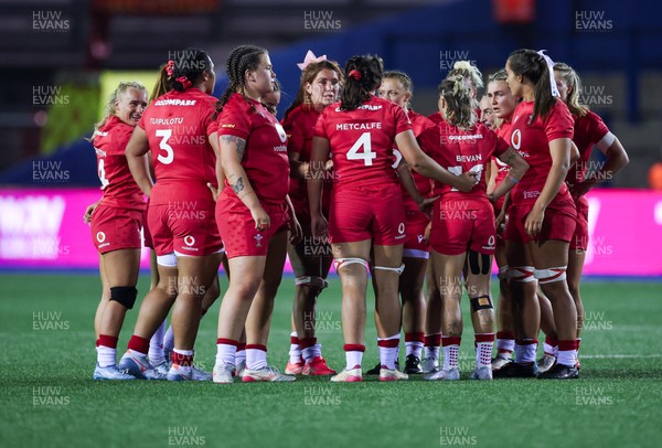 190926 Wales v South Africa, Vodafone Wales WXV Series - The Wales team wait during a TMO check