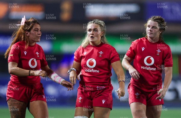 190926 Wales v South Africa, Vodafone Wales WXV Series - Wales co-captains Alex Callender and Kate Williams wait during a referee and TMO decision 