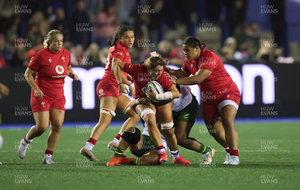 190926 Wales v South Africa, Vodafone Wales WXV Series - Georgia Evans of Wales charges forward