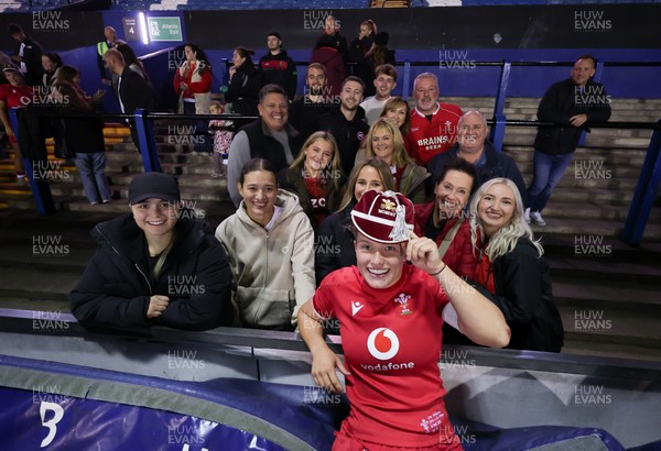 190926 Wales v South Africa, Vodafone Wales WXV Series - Amy Williams of Wales with family and friends at the end of the match