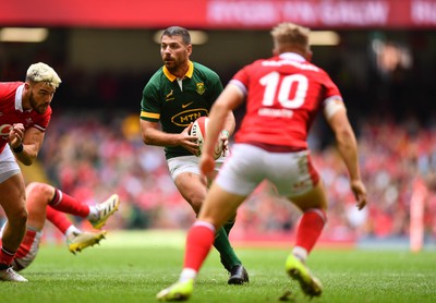 190823 - Wales v South Africa - Vodaphone Summer Series - Willie le Roux of South Africa gets into space