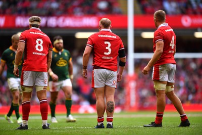 190823 - Wales v South Africa - Vodaphone Summer Series - Aaron Wainwright, Keiron Assiratti and Ben Carter of Wales