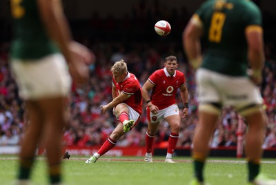 190823 - Wales v South Africa - Vodafone Summer Series - Sam Costelow of Wales kicks a penalty