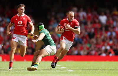 190823 - Wales v South Africa - Vodafone Summer Series - Cai Evans of Wales on the charge