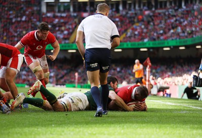 190823 - Wales v South Africa - Vodafone Summer Series - Sam Parry of Wales scores a try