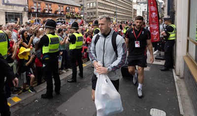 190823 - Wales v South Africa, Summer Nations Series 2023 - Gareth Davies of Wales makes his way from the Parkgate Hotel to the Principality Stadium