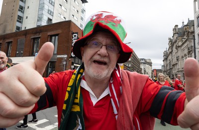 190823 - Wales v South Africa, Summer Nations Series 2023 - Wales fans gather in Westgate Street ahead of the match