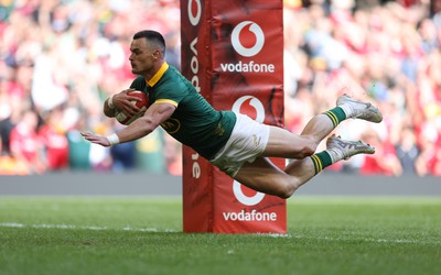 190823 - Wales v South Africa, Summer Nations Series 2023 - Jesse Kriel of South Africa dives in to score try