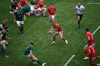 190823 - Wales v South Africa - Summer Series - Sam Costelow of Wales looks to attack