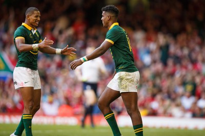 190823 - Wales v South Africa - Summer Series - Canan Moodie of South Africa celebrates with Damian Willemse after scoring a try