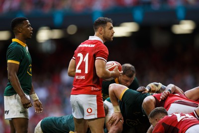 190823 - Wales v South Africa - Summer Series - Tomos Williams of Wales prepares to put the ball into scrum