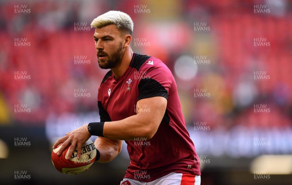 190823 - Wales v South Africa - Vodaphone Summer Series - Johnny Williams of Wales during the warm up