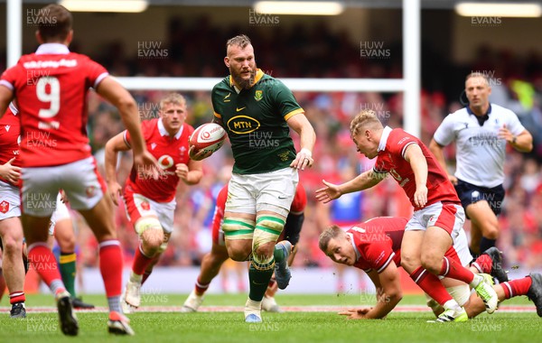190823 - Wales v South Africa - Vodaphone Summer Series - RG Snyman of South Africa is tackled by Sam Costelow of Wales