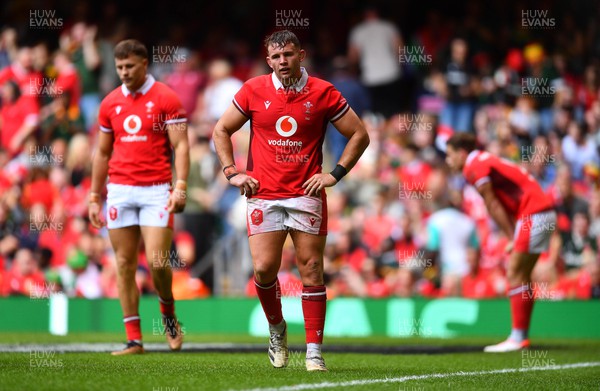 190823 - Wales v South Africa - Vodaphone Summer Series - Elliot Dee of Wales looks dejected