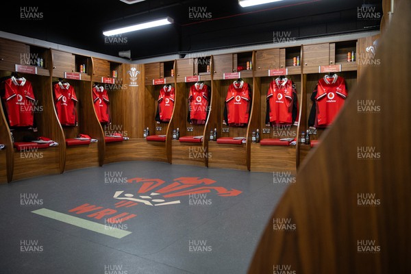 190823 - Wales v South Africa - Vodafone Summer Series - Wales changing room pre match