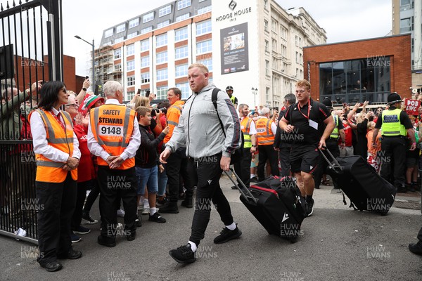 190823 - Wales v South Africa - Vodafone Summer Series - Keiron Assiratti walks into the stadium as fans watch on