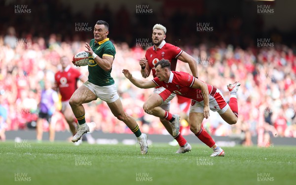190823 - Wales v South Africa, Summer Nations Series 2023 - Jesse Kriel of South Africa races away to score try