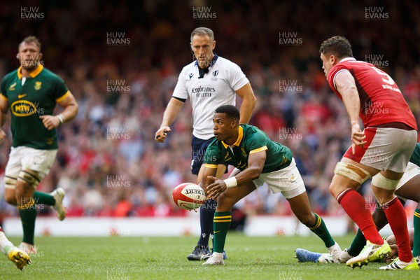 190823 - Wales v South Africa - Summer Series - Grant Williams of South Africa passes the ball