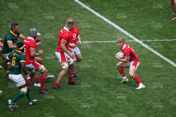 190823 - Wales v South Africa - Summer Series - Sam Costelow of Wales looks for a gap