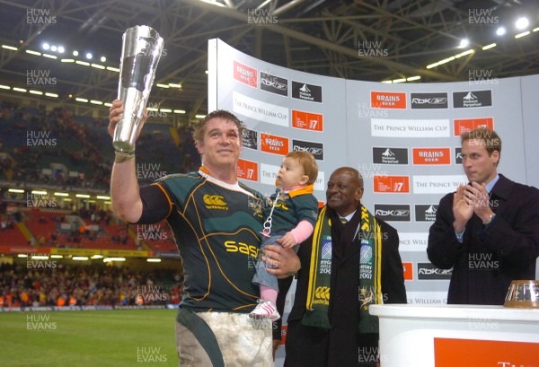 24.11.07 - Wales v South Africa - The Prince William Cup - South Africa's John Smit lifts the Prince William cup with his daughter, Emma 