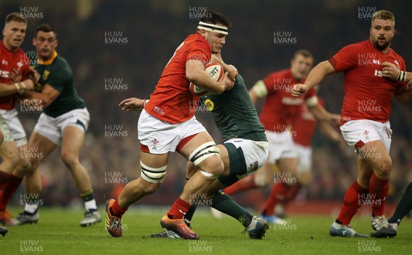 241118 - Wales v South Africa - Under Armour Series - Ellis Jenkins of Wales finds a gap to make a break