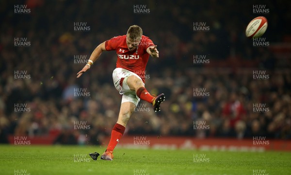 241118 - Wales v South Africa - Under Armour Series - Gareth Anscombe of Wales kicks the conversion